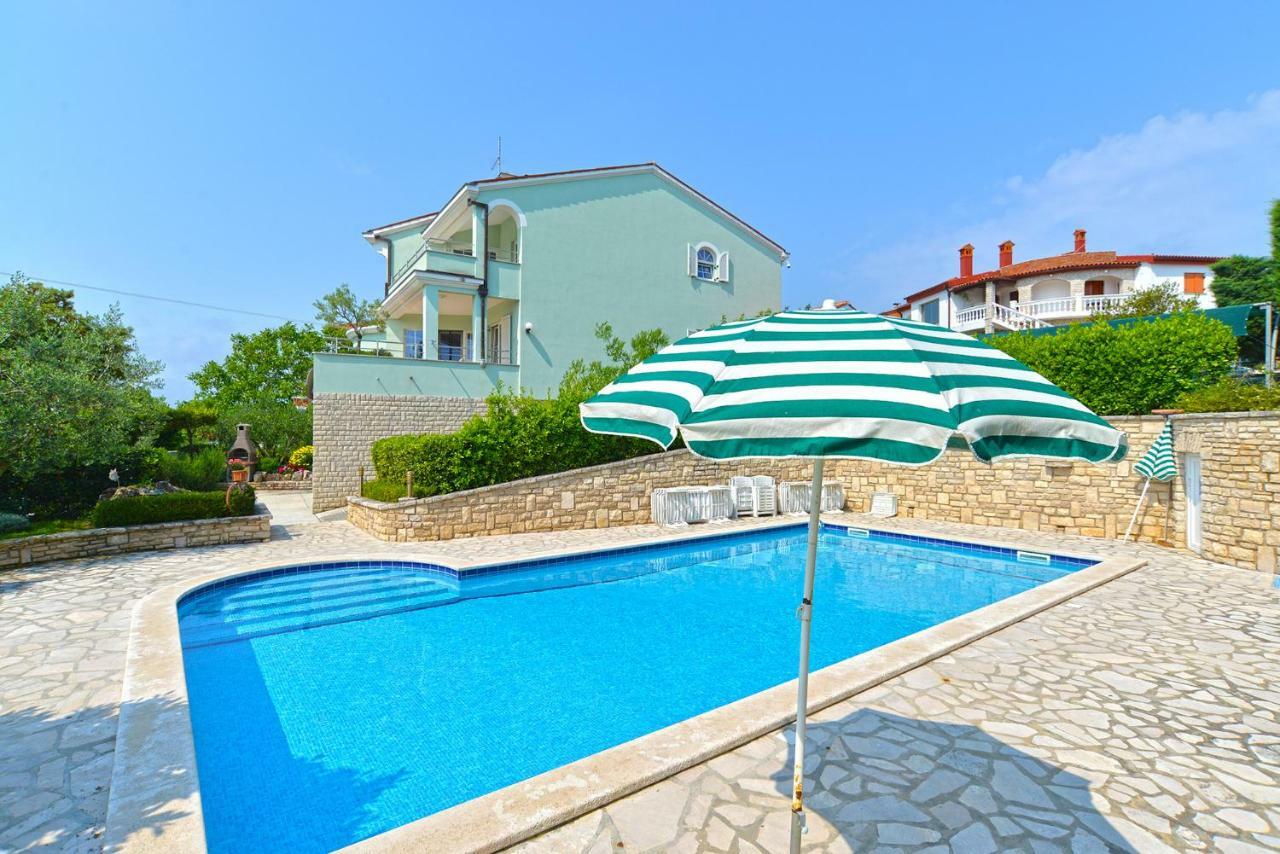 Pool Apartments 624 Pula Bagian luar foto