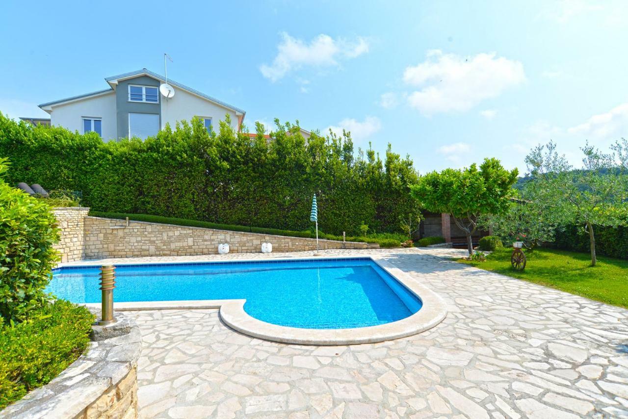 Pool Apartments 624 Pula Bagian luar foto