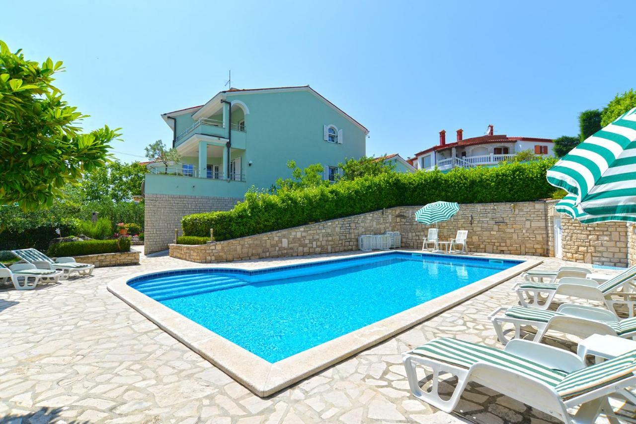 Pool Apartments 624 Pula Bagian luar foto