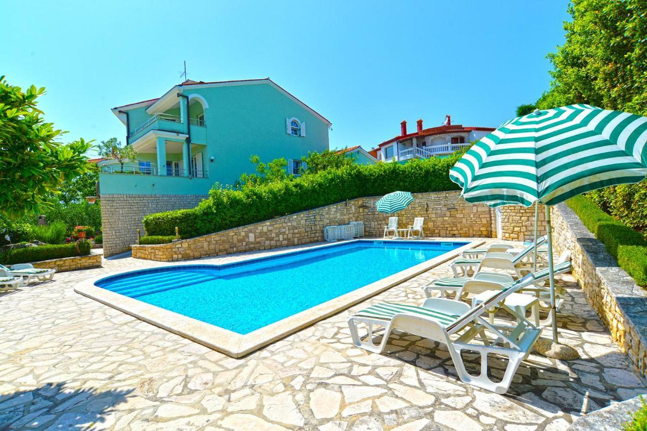 Pool Apartments 624 Pula Bagian luar foto