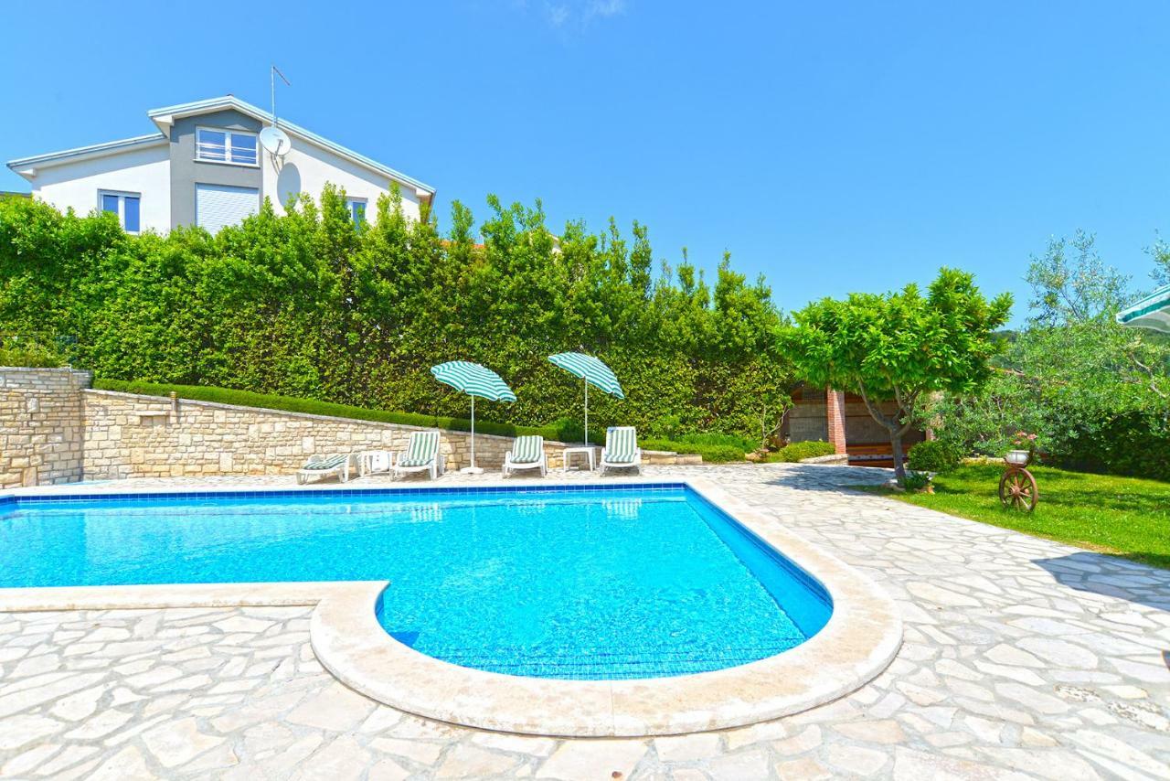 Pool Apartments 624 Pula Bagian luar foto